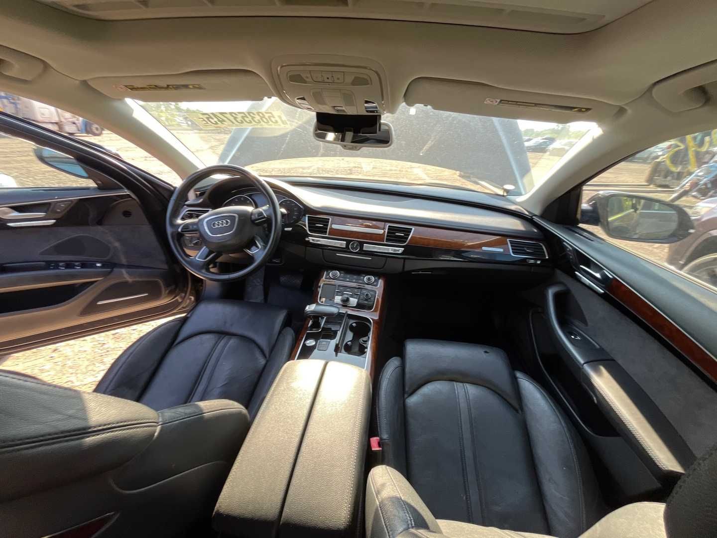 Audi A8L 4.2 TFSI На части