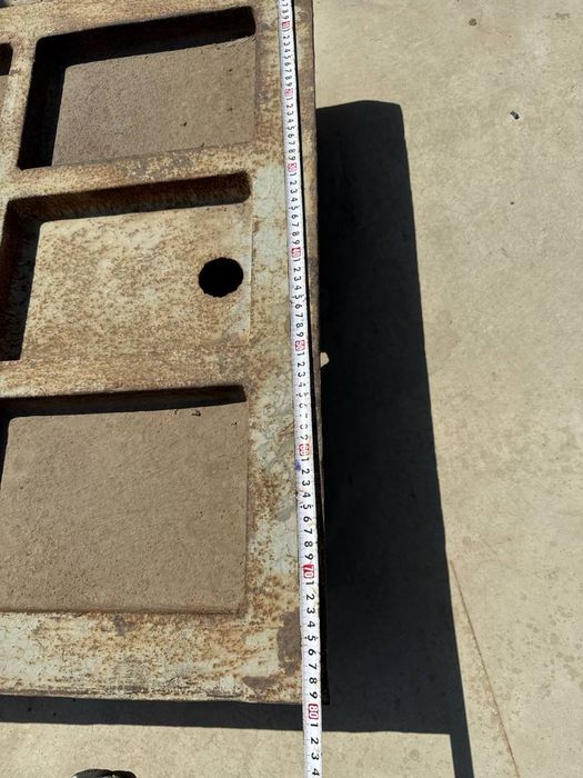 Плита (брон) щековой дробилки