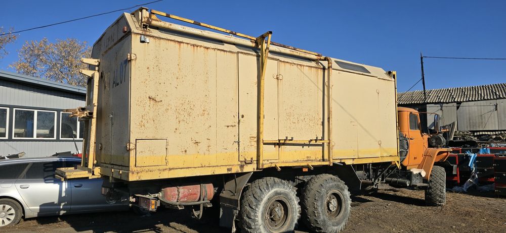 Продам кунг с Урала