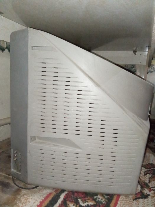 Telivizir sotiladi 150000 soʻm