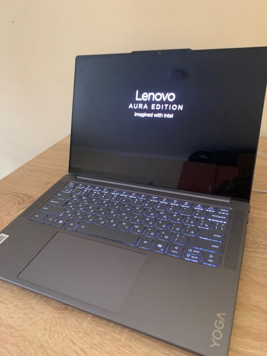 Lenovo Yoga Pro 7 U9-285H