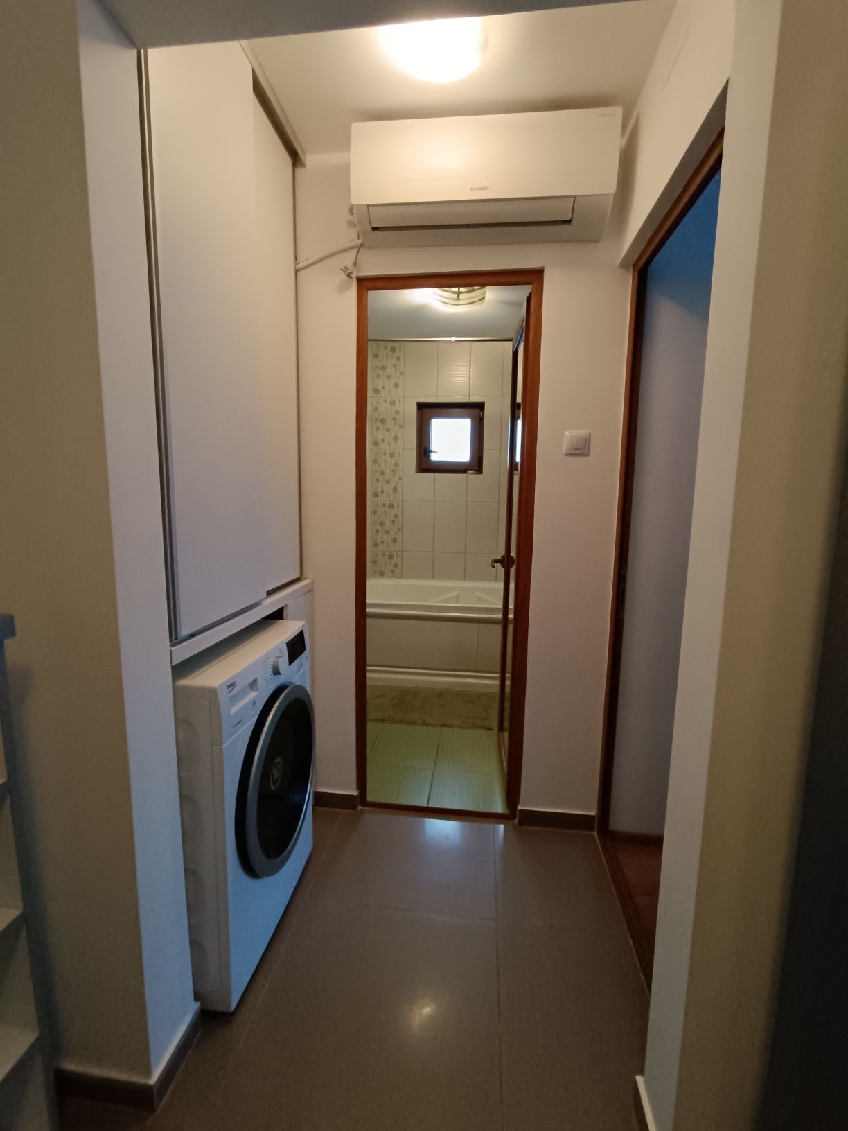 Vând apartament 2 camere complet renovat și utilat