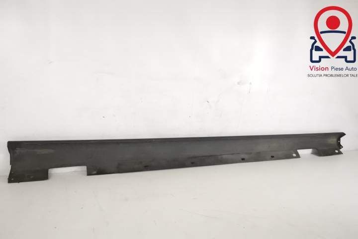 Ornament Prag Stanga Original In Stare Buna Mercedes-Benz  C-Class  W2