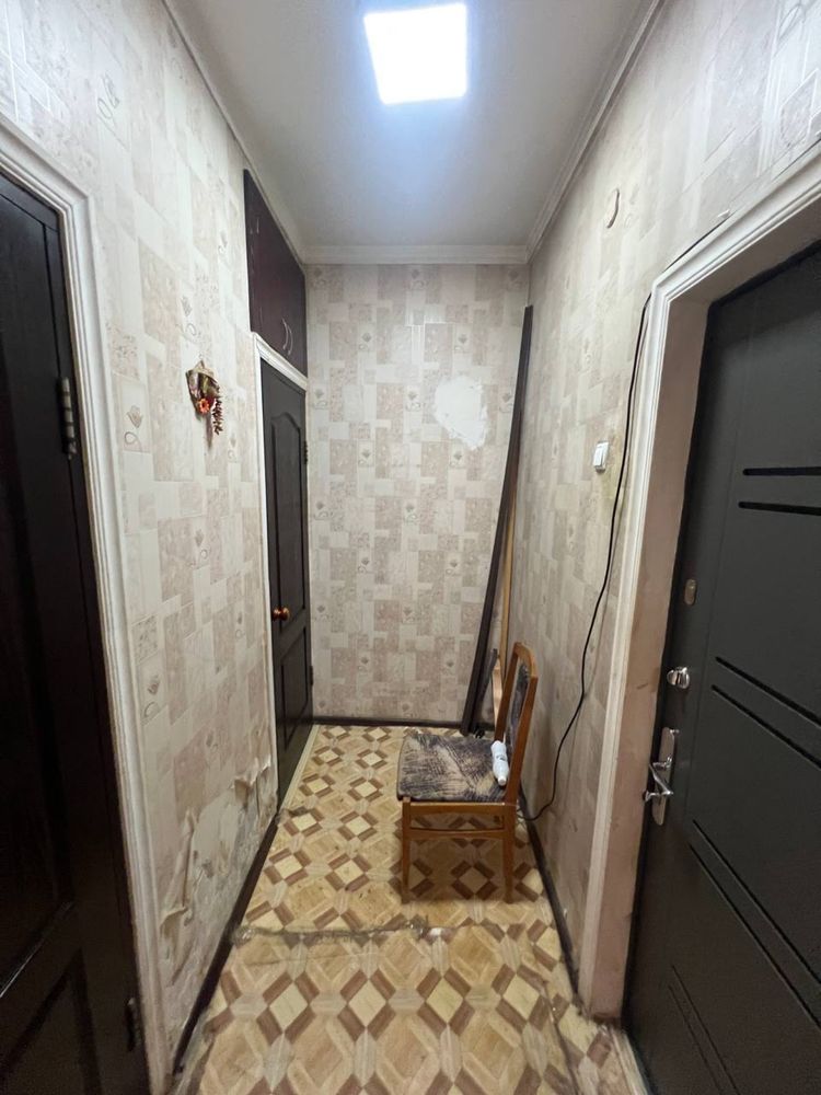 Yunusabad 8-kv 1x2/1/4 40m2 Srochno!!! balkon 1.5*6