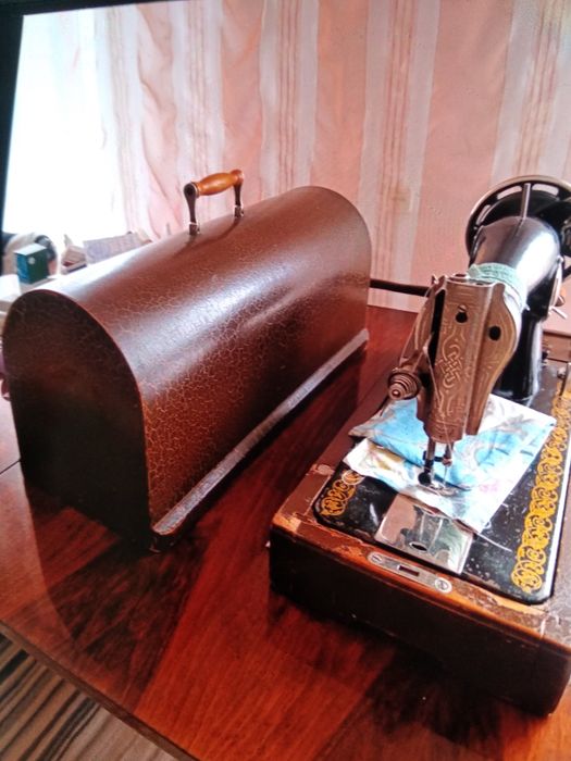 Продам швейную машинку ручная