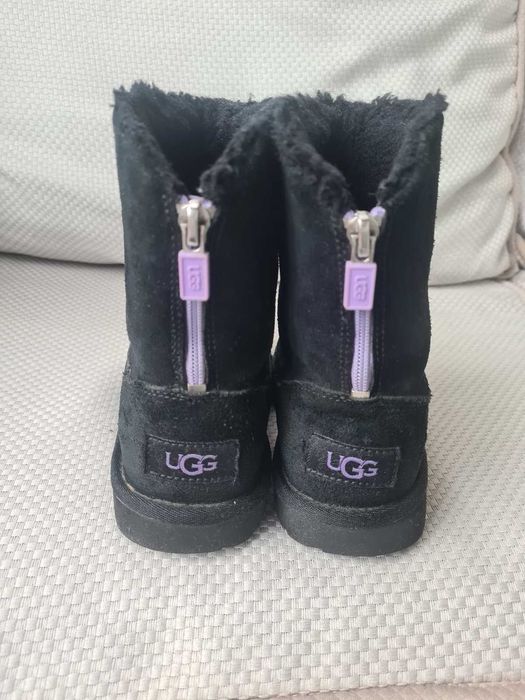 Cizme fete UGG marimea 31