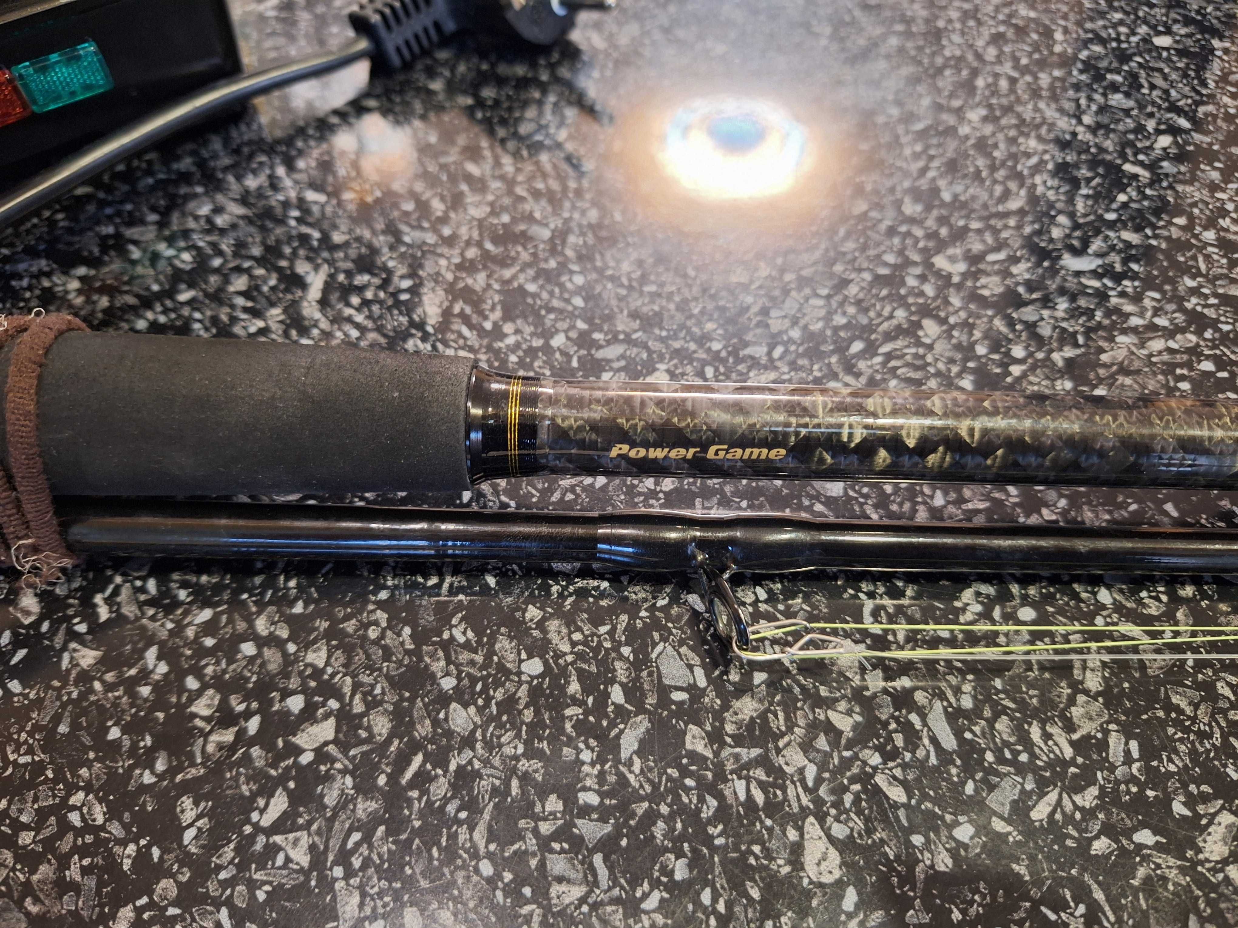 Продавам въдица за вертикален джиг savage gear + SHIMANO CURADO 201 XG