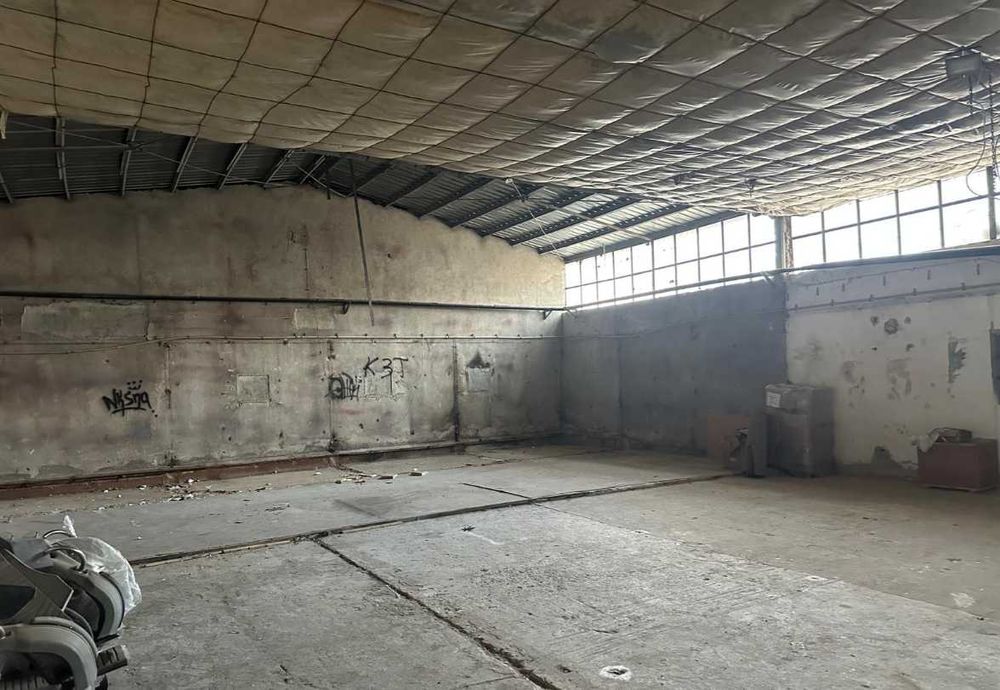 Дава се под наем Склад в Варна, Център - 400 кв.м за 1600 € - Снимка #3