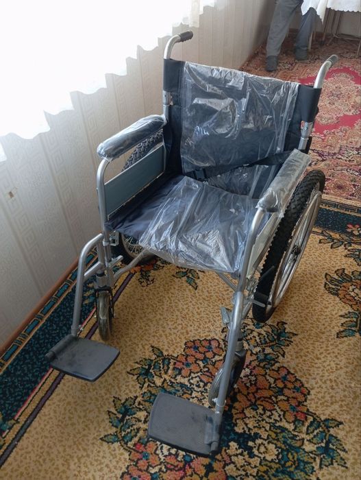 Инвалидное кресло