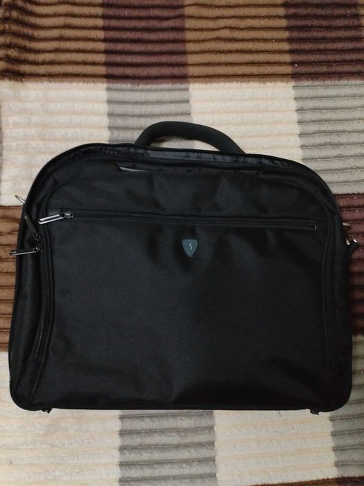 Продам сумку для ноутбука