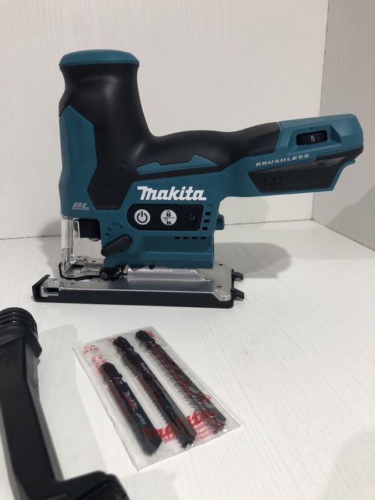 Pendular Makita DJV185