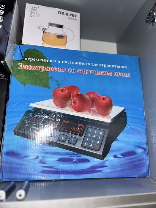 Электронные весы со счетчиком цены. Новая.