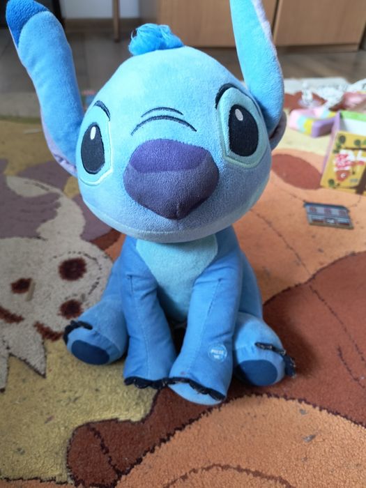 Stitch plus Noriel