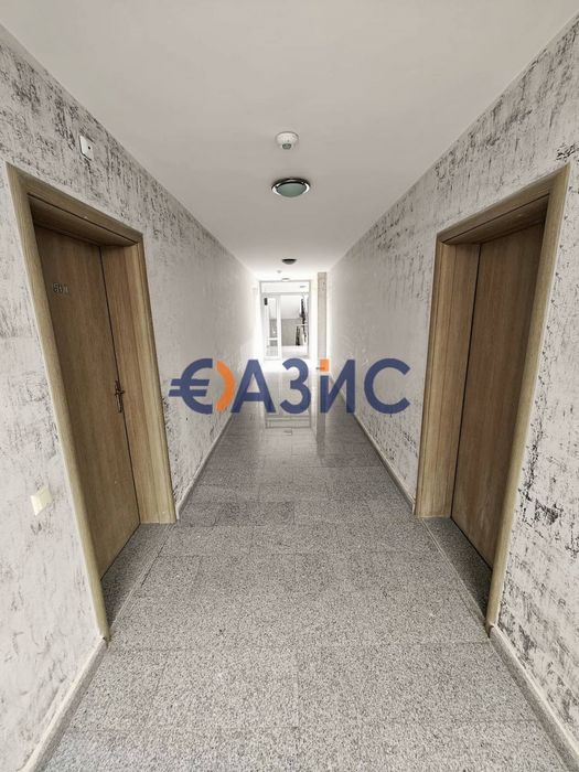 Продава се Двустаен апартамент в к.к. Слънчев бряг - 54 кв.м за 1241 €/кв.м - Снимка #11