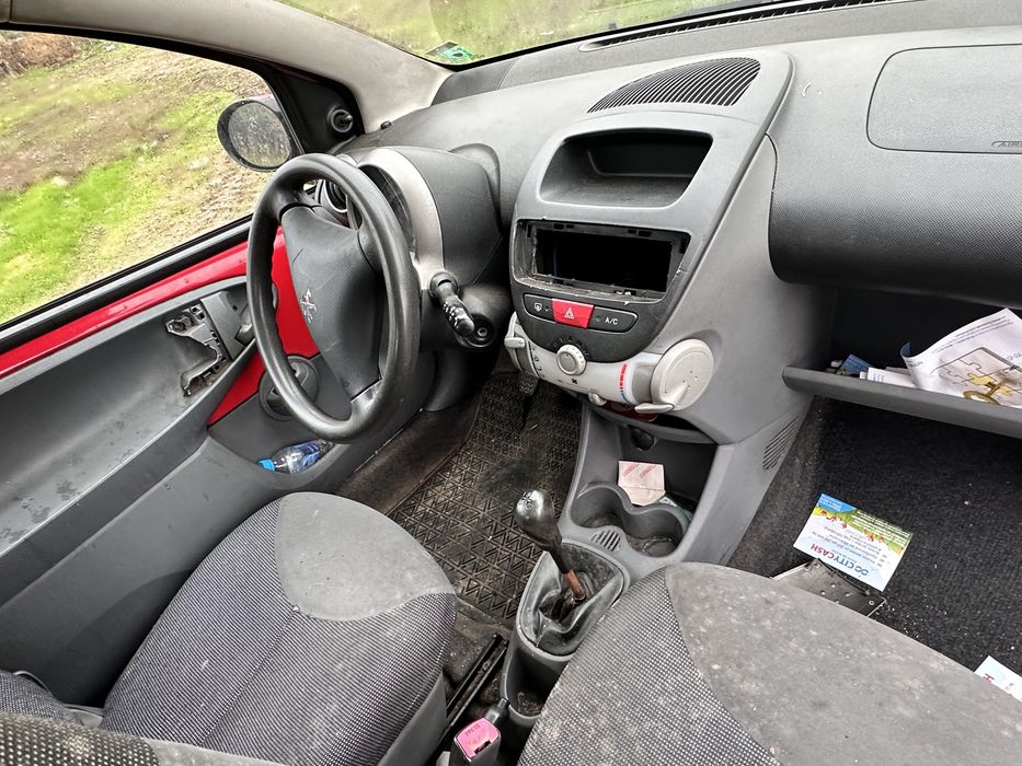 Peugeot 107 1.0i – на части