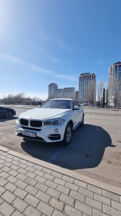 BMW X6 2017 года