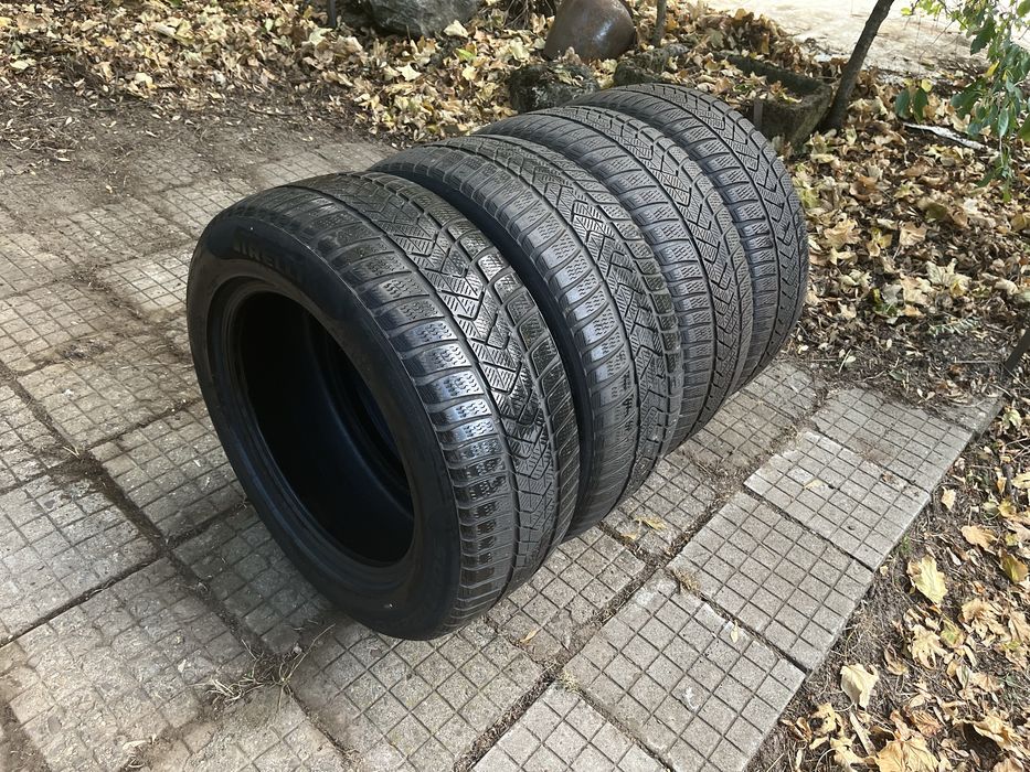 Зимни гуми Pirelli 225/60/17  4бр