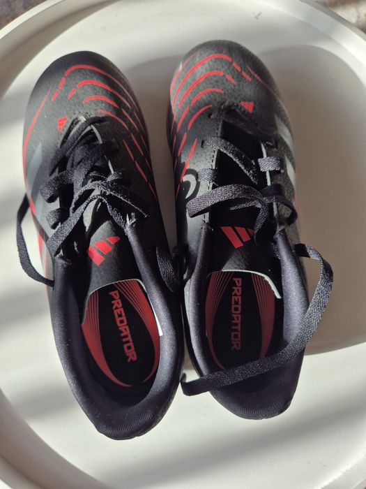 Детски футболни обувки, 35 номер