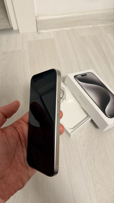 iPhone 15 Pro 256GB white