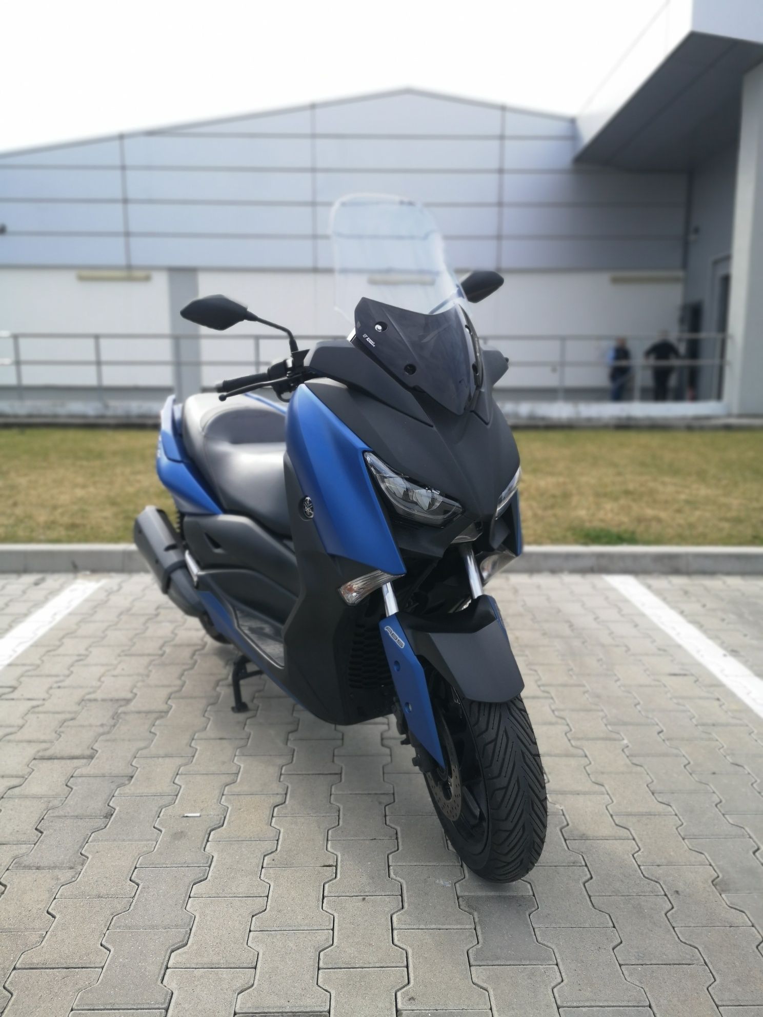 Yamaha x-max 300