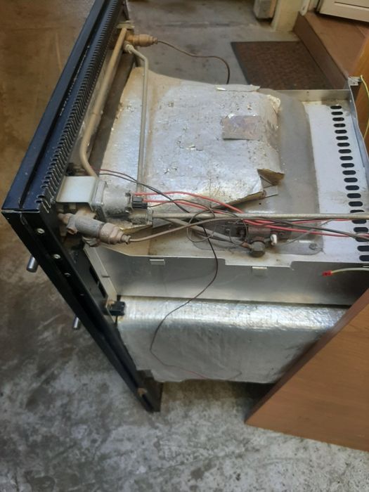 Cuptor incorporabil rulota pe gaz