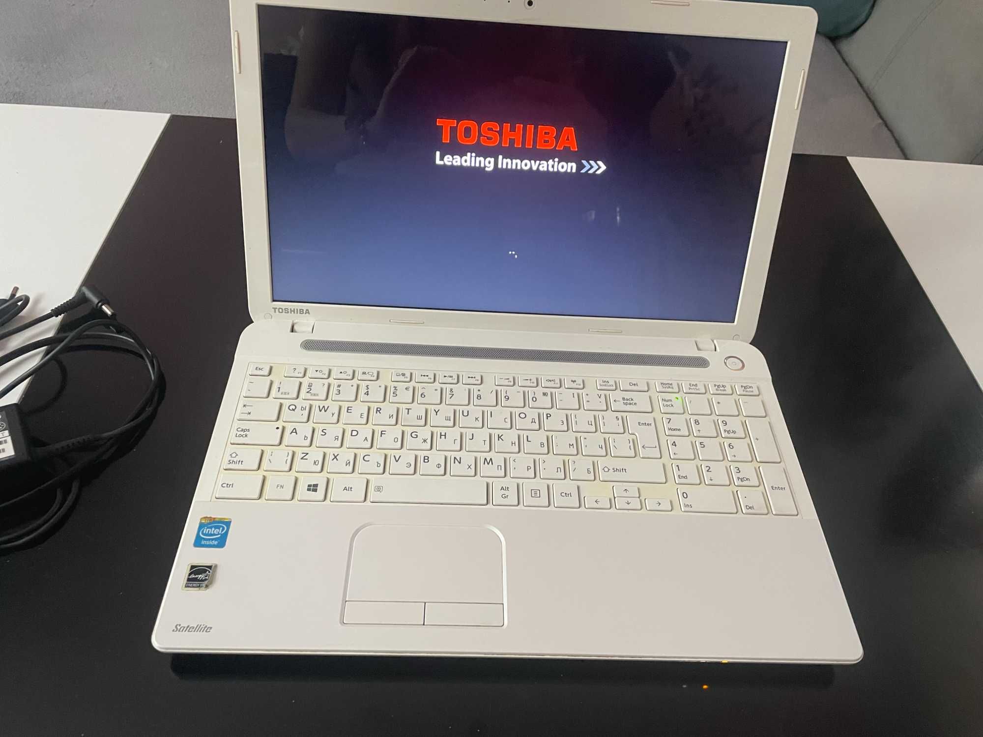 Лаптоп Toshiba Satellite C55-A-1TF