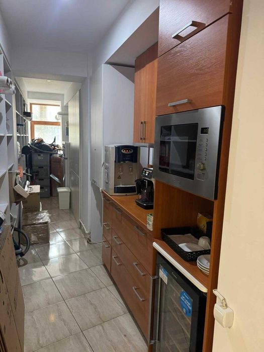 De inchiriat Spatiu comercial/birouri etaj 1- zona Piata Ovidiu