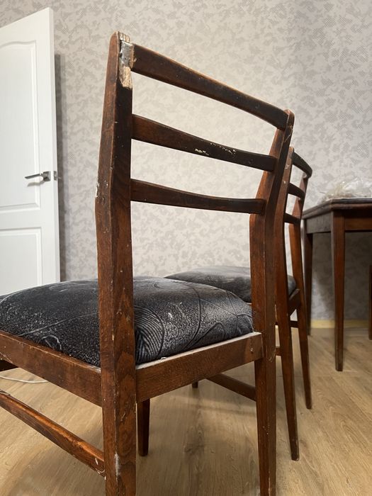 Стулья , 3 стула, из дерева