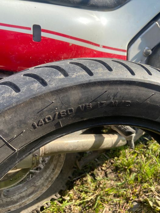 Vând anvelopa moto 140/80/17