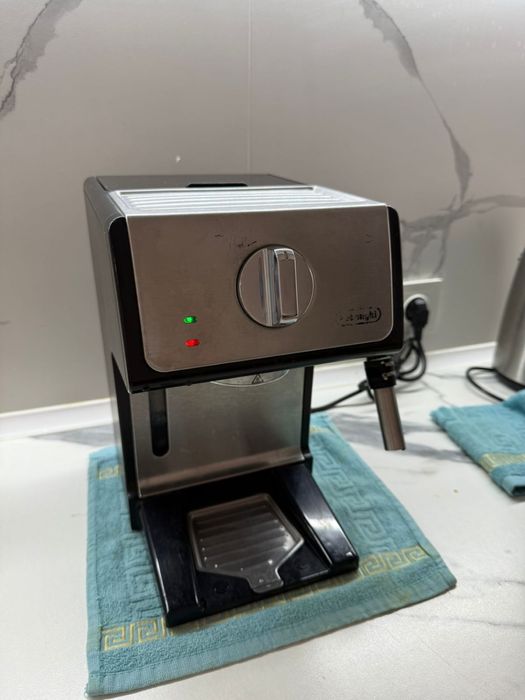 Продам кофемашину Delonghi
