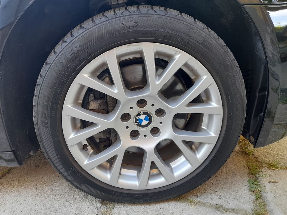 Vând set jante aliaj originale BMW R18 echipate cu anvelope pirelli