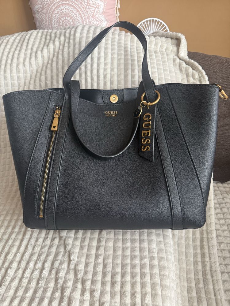 Голяма шопинг чанта Guess