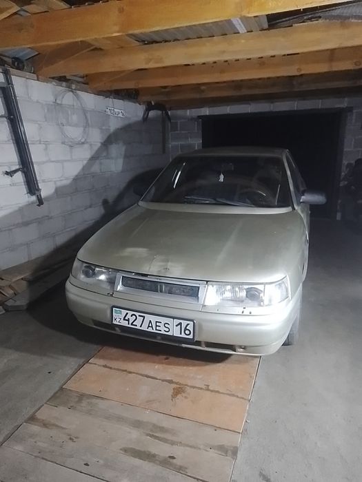 Продам ваз 2110.