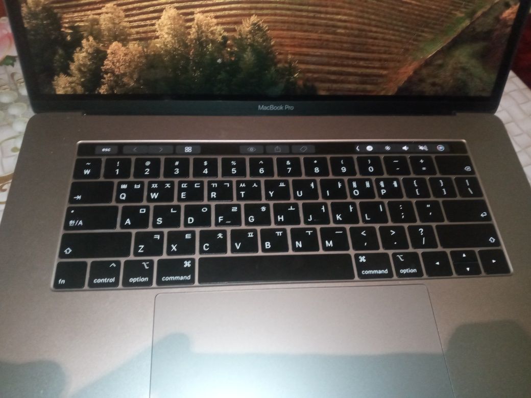 Macbook Pro i7 16gb