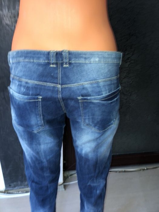 Pantaloni Jeans Clockhouse