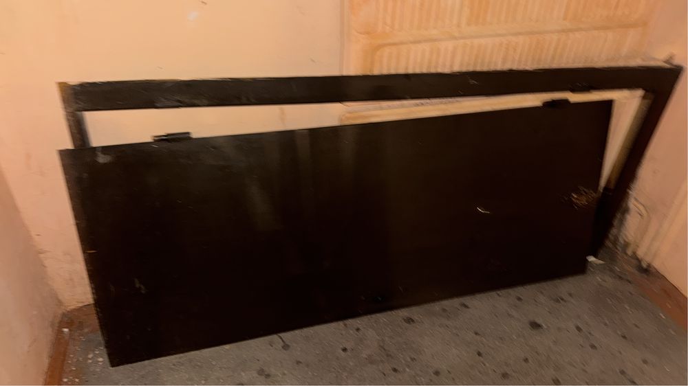 Продам металическую дверь