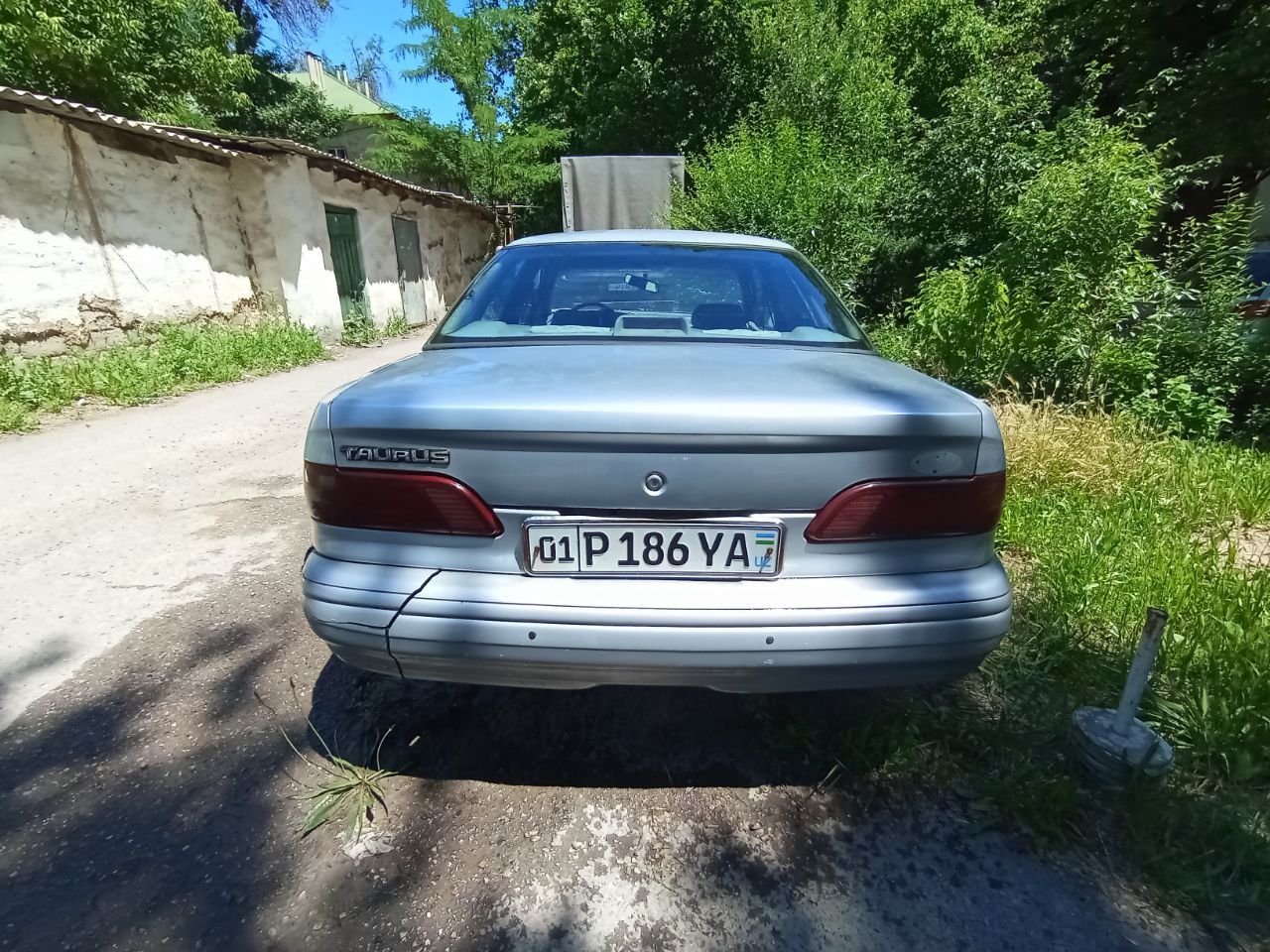 Продается форд таурус