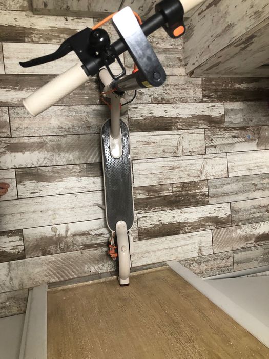 Електрически скутер Xiaomi Mi Electric Scooter