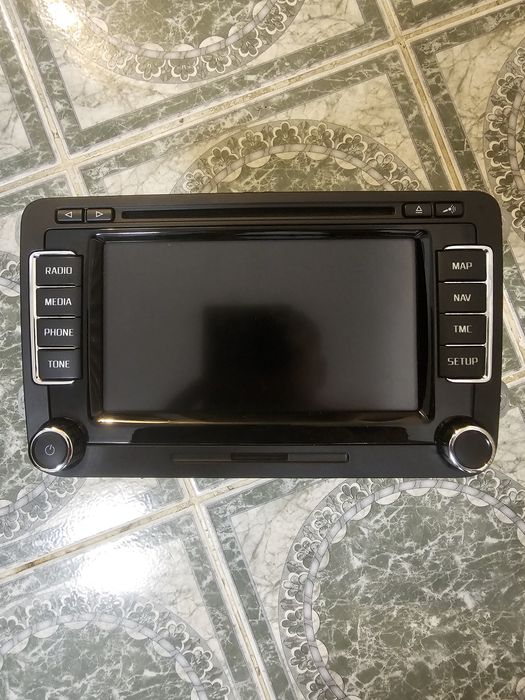 Vând navigatie rns 510 Skoda Superb 2 2008-2012