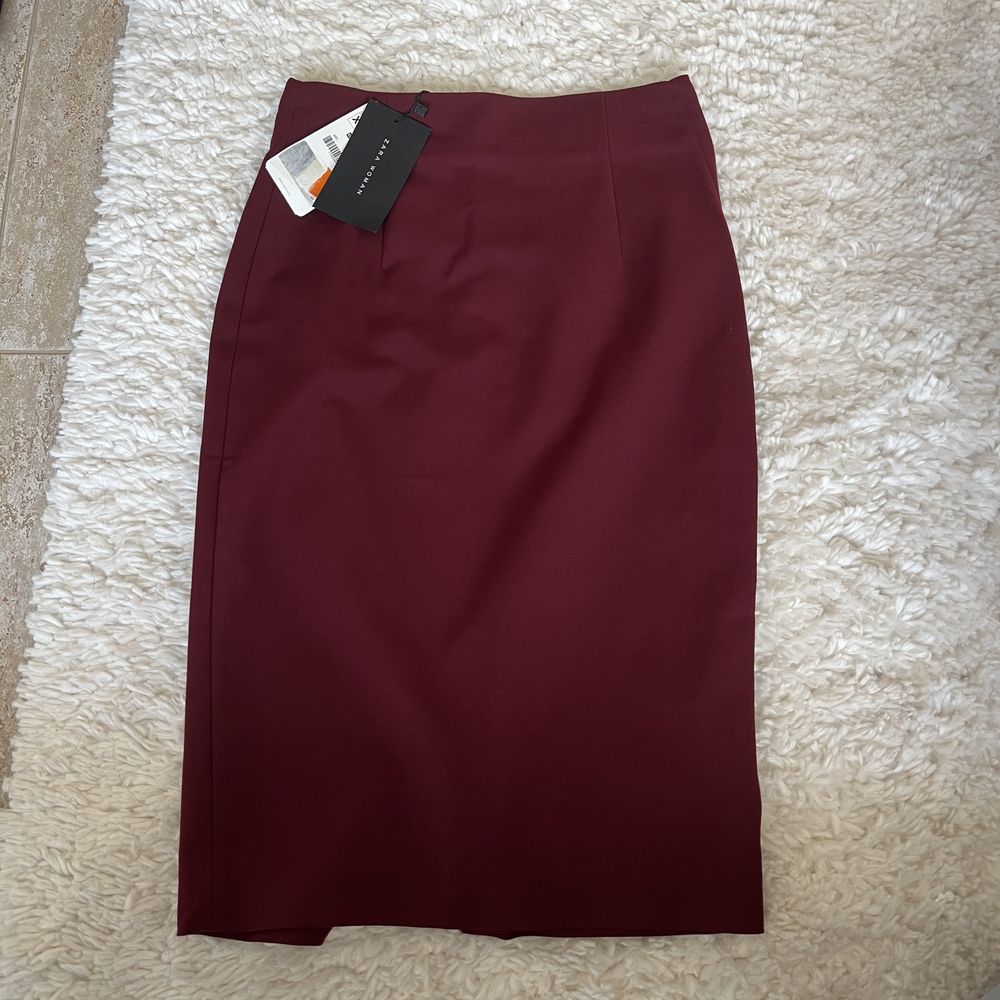 Пола молив Zara с висока талия