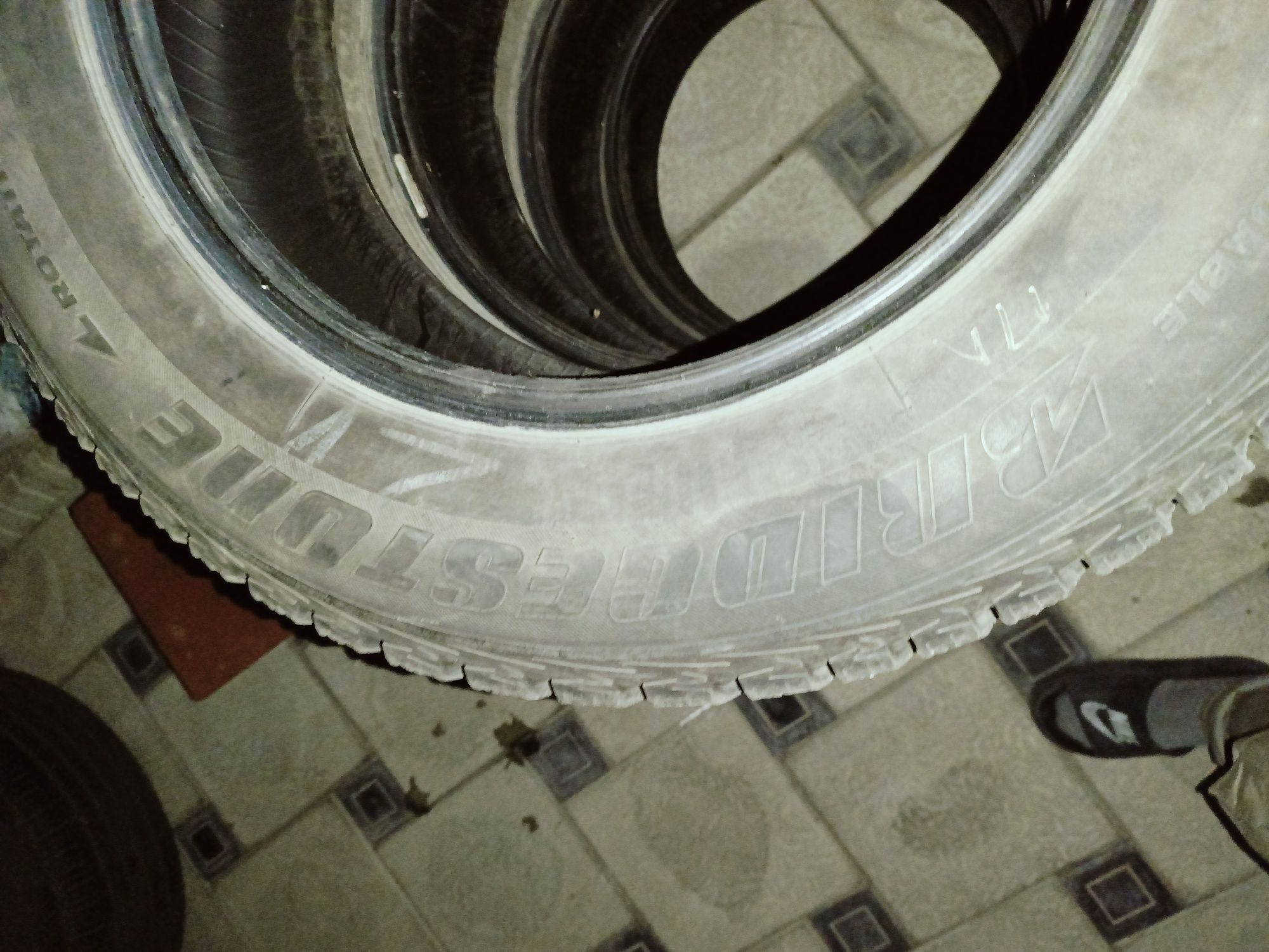Bridgestone в идеальном состояни