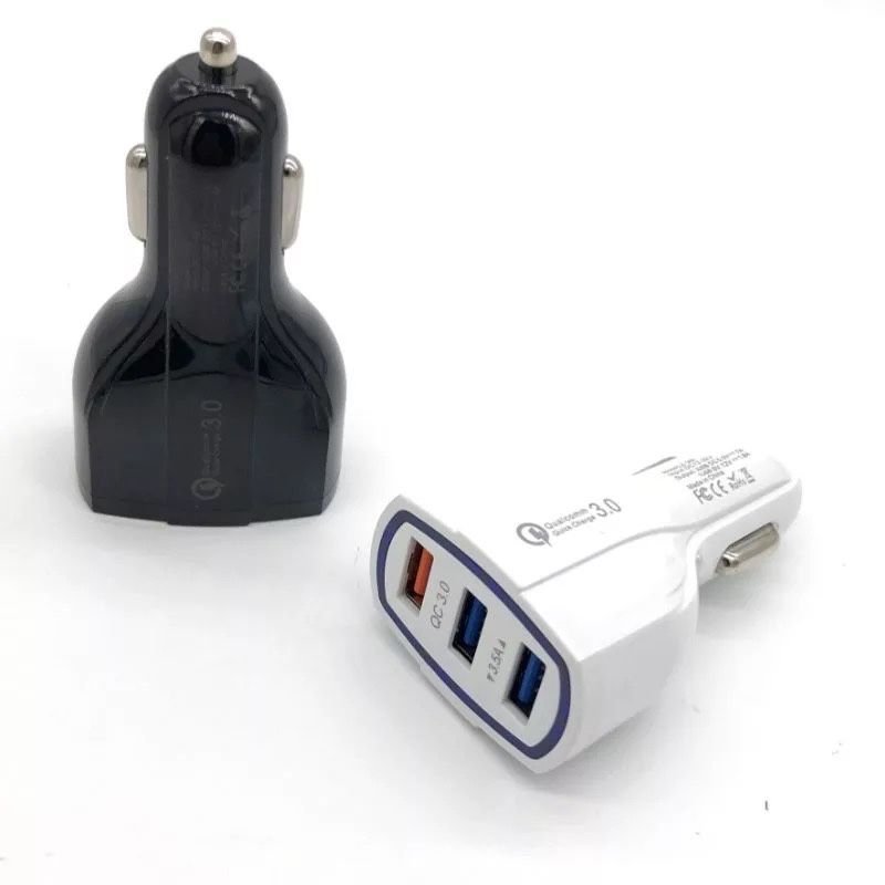 Incarcator Auto Fast Charger cu 3 Iesiri 2 Usb + 1 Type C Alb / Negru