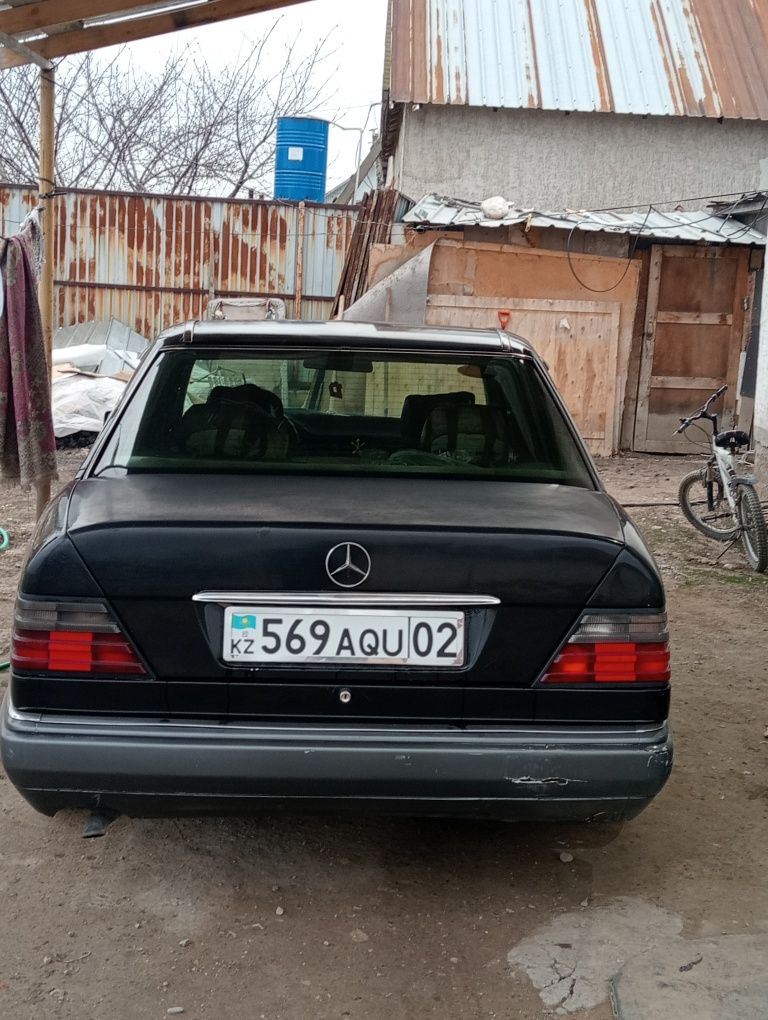 Mercedes E230 продам