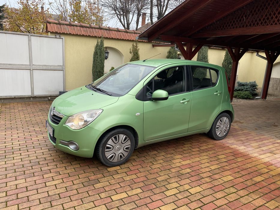 Opel agila 2009 1l benzina
