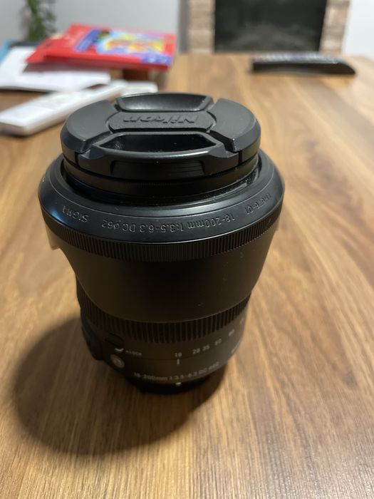 Obiectiv Sigma 18-200mm