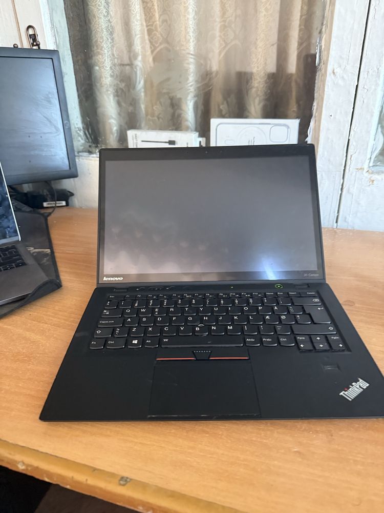 Nootbook 2ta lenavo va hp