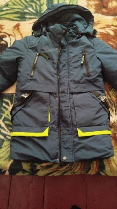 Продам куртки зима на мальчика