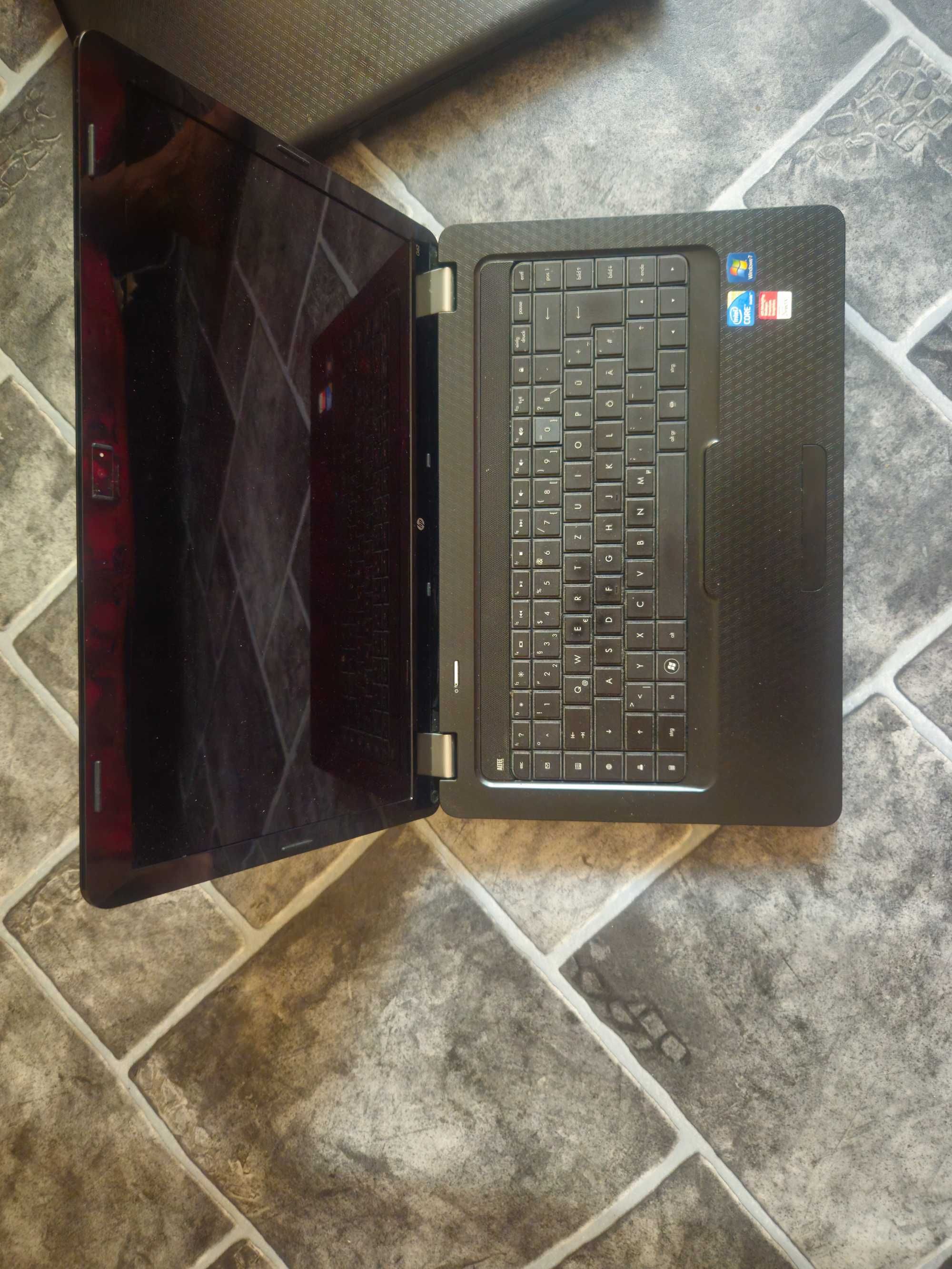 HP 2 бр лаптопи и двата са еднакви