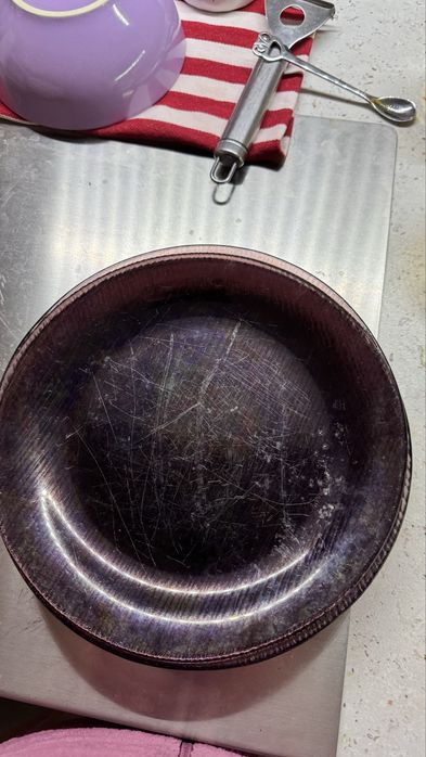 Farfurii utilizate cu semne de uzura (ciobite/zgariate)