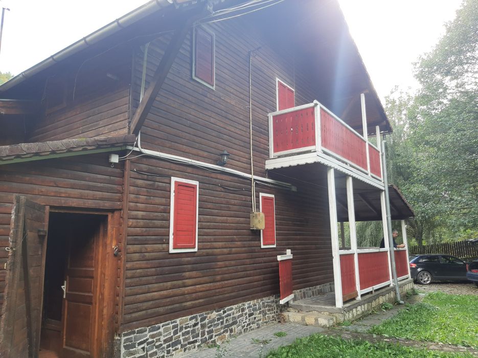 Inchiriez cabană Lepșa Vrancea Liberă de revelion 9000 lei!3 nopți